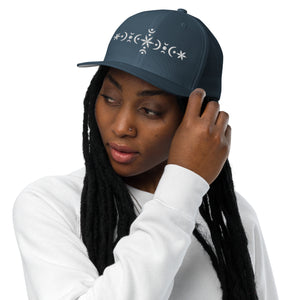 Shining Star Embroidered Closed-back trucker cap | Flexfit